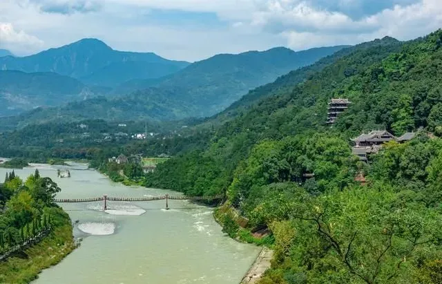 太美了！原来都江堰不只有千古名胜，还藏着众多神仙美景，绝了~