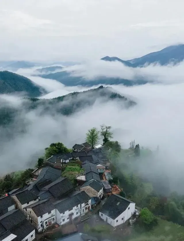 住在云上的日子 徽州最美高山村落 木梨硔