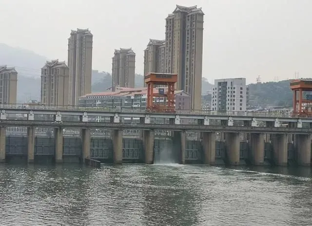 华安行&mdash;&mdash;截断云雨，高峡