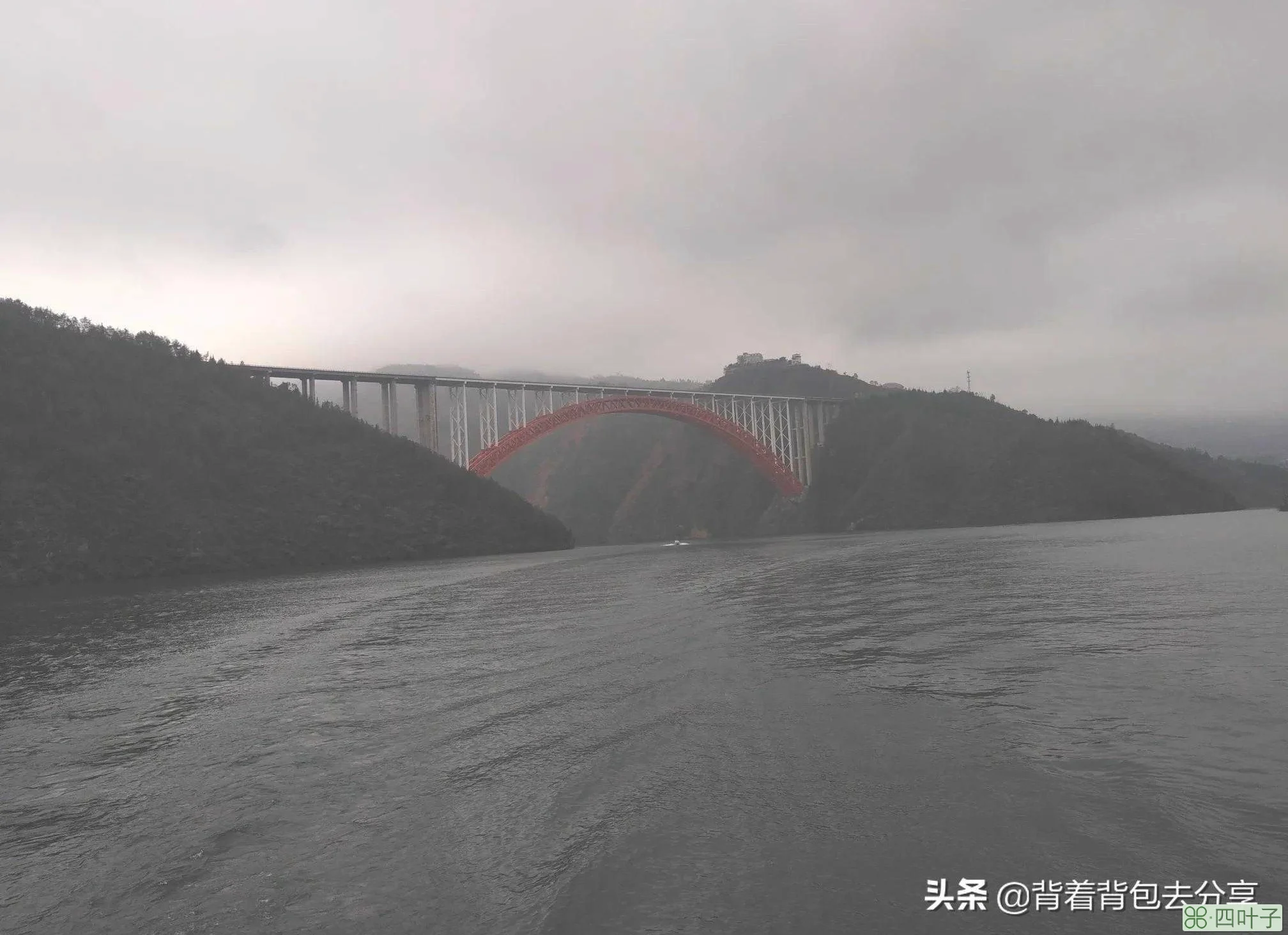 重庆必玩的十大景区，两处景点无需购票，你又去过几处呢