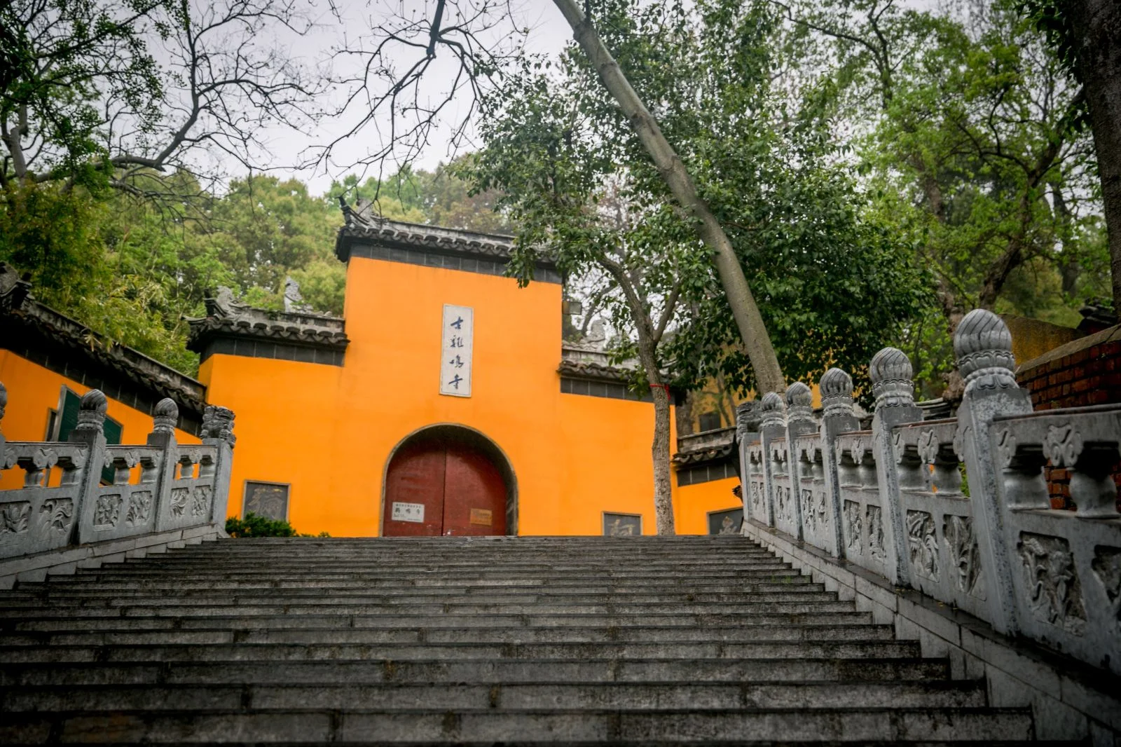 鸡鸣寺位于哪里城市