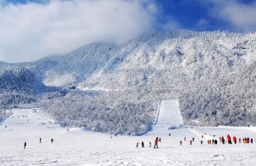 西岭雪山最高海拔