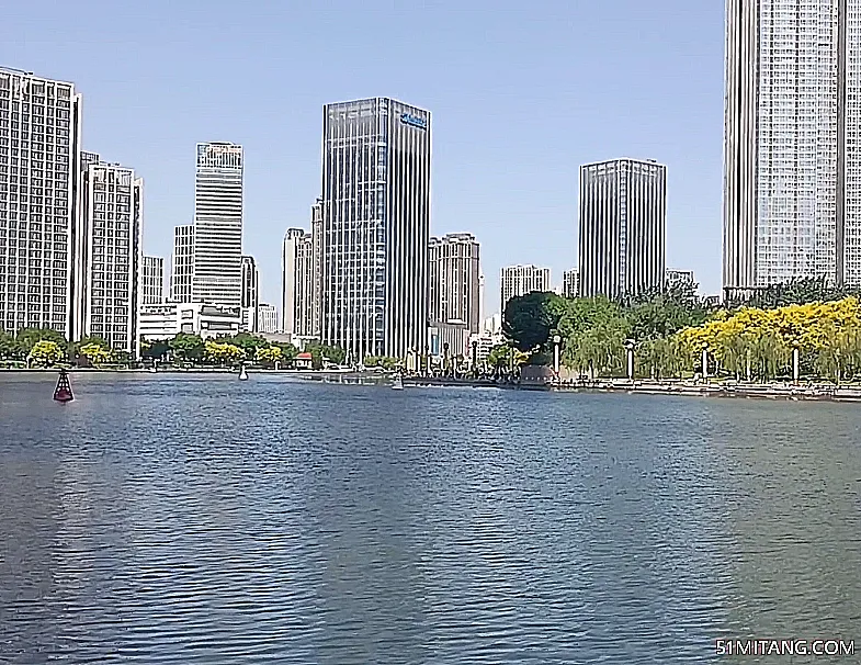 天津旅游景点:海河风景线