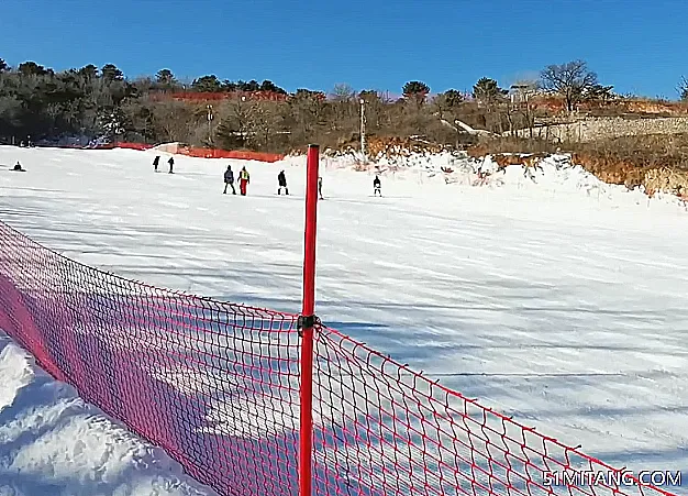 天津旅游景点:玉龙滑雪场