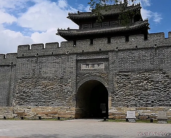 辽阳景点:天佑门