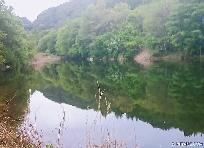 抚顺景点:三块石山清湖