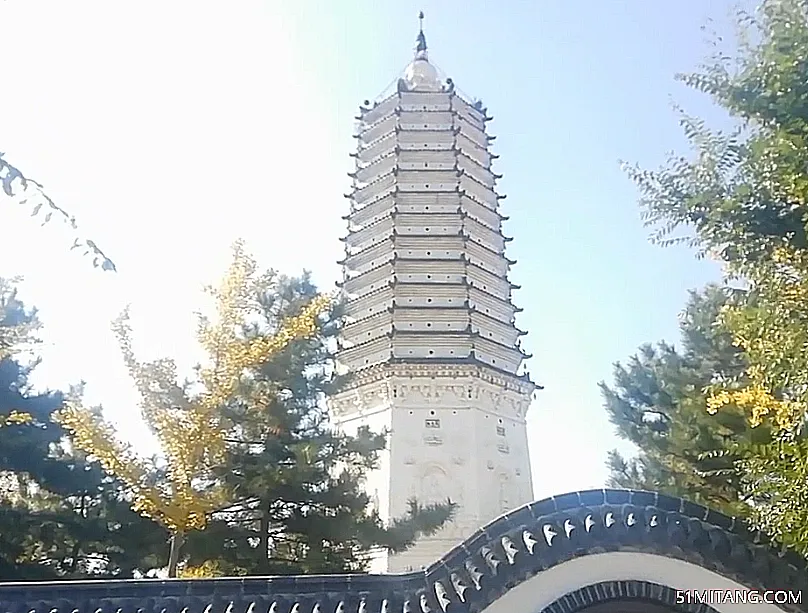 沈阳景点:宝塔寺塔