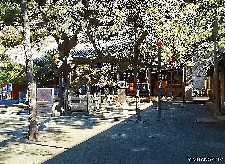 鞍山景点:千山香岩寺