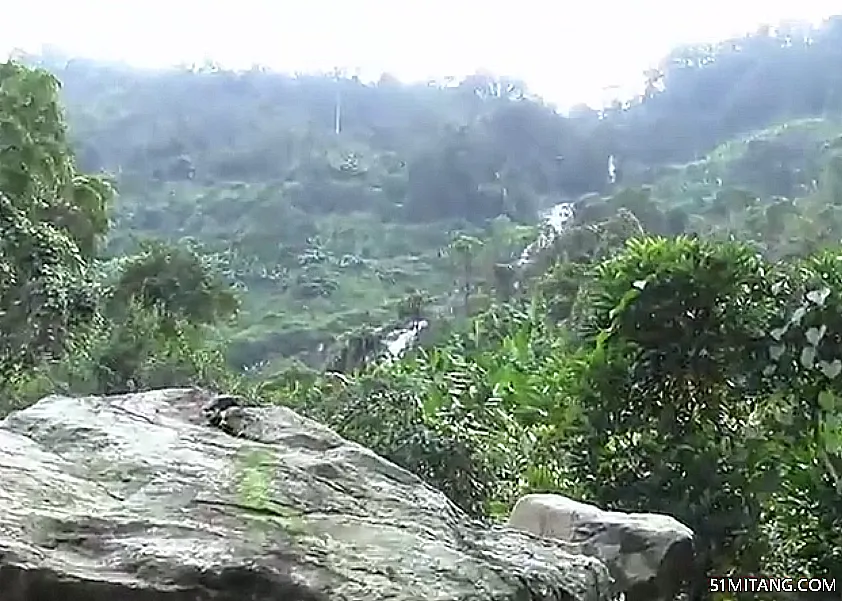 海南旅游景点:飞水岭