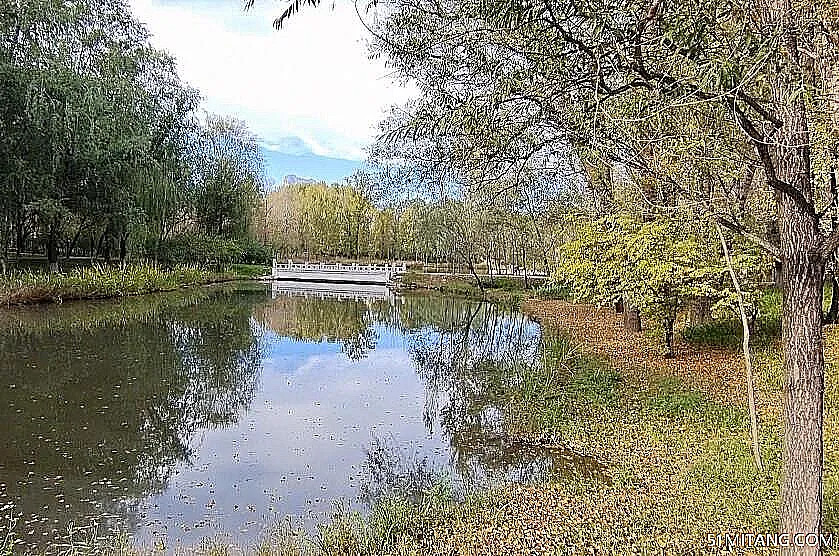 北京旅游景点:八达岭江水泉公园