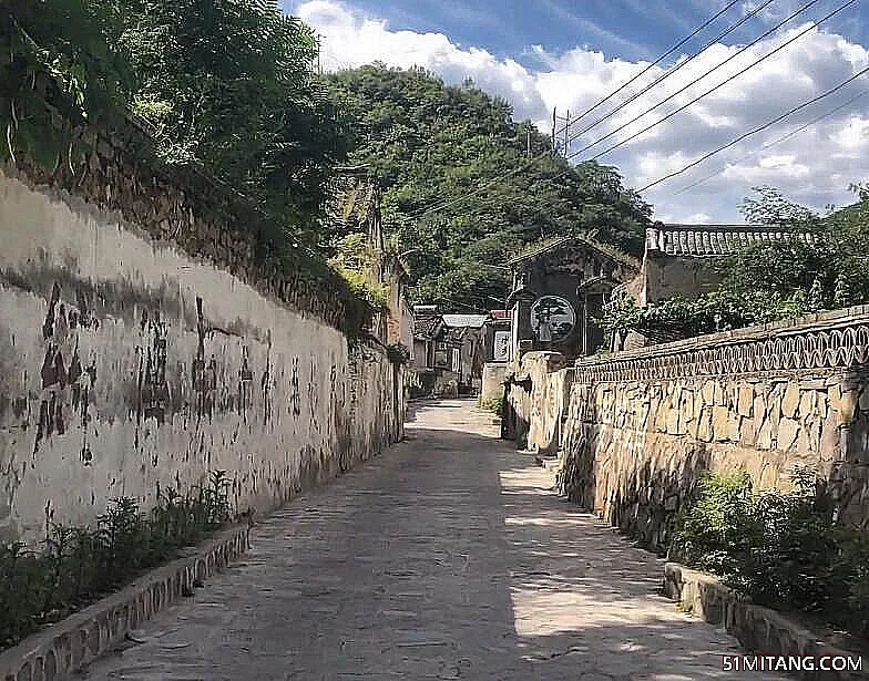 北京旅游景点:黄岭西村