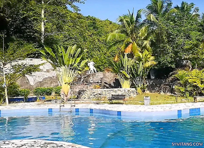 海南旅游景点:九乐宫温泉度假山庄