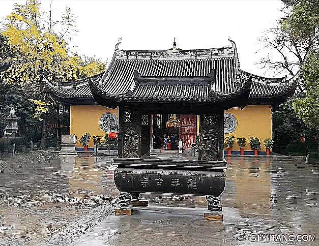 上海旅游景点:上海徐汇龙华寺