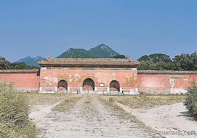 北京旅游景点:翠岭明永陵