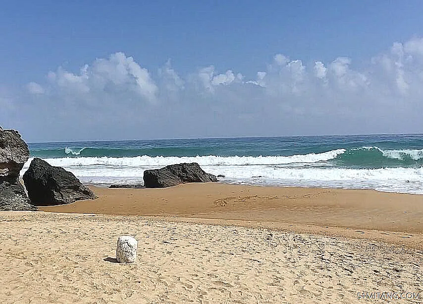 海南旅游景点:南华海滩