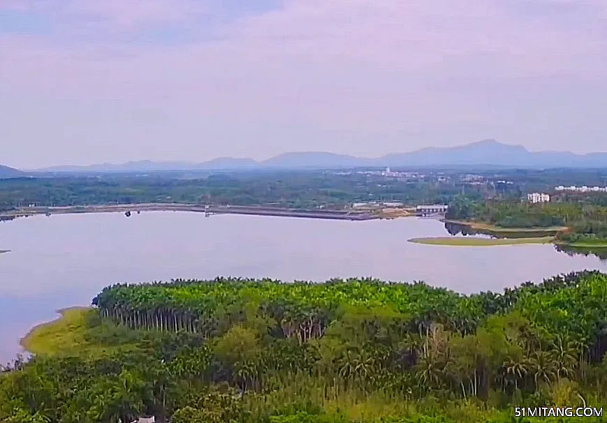 海南旅游景点:木色湖风景区