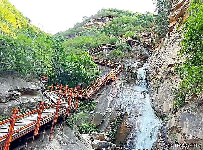 北京旅游景点:石城清凉谷风景区