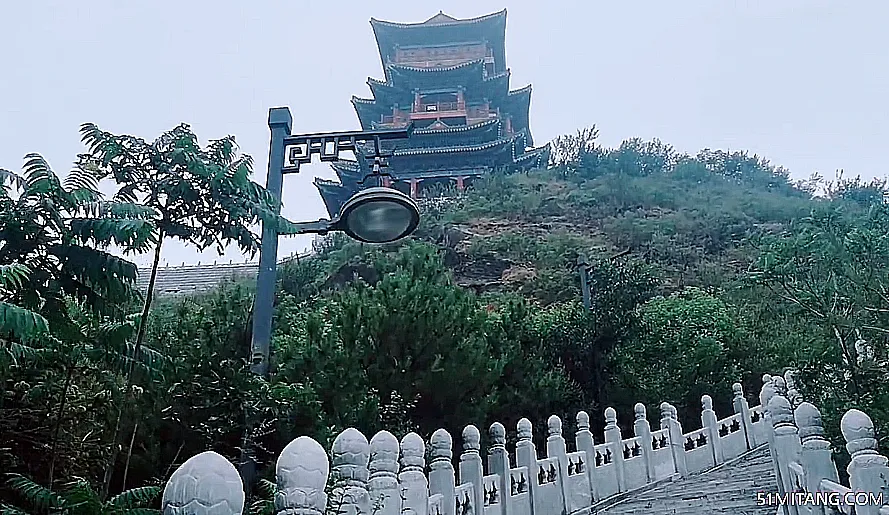 北京旅游景点:定都阁