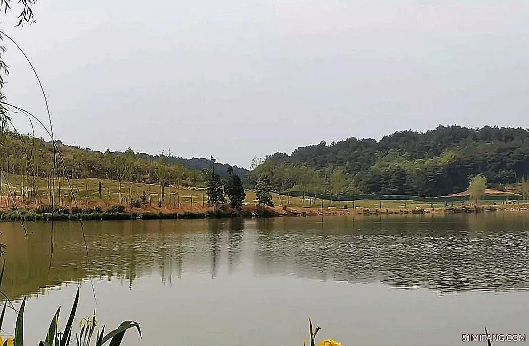 贵阳景点:阅山湖湿地公园