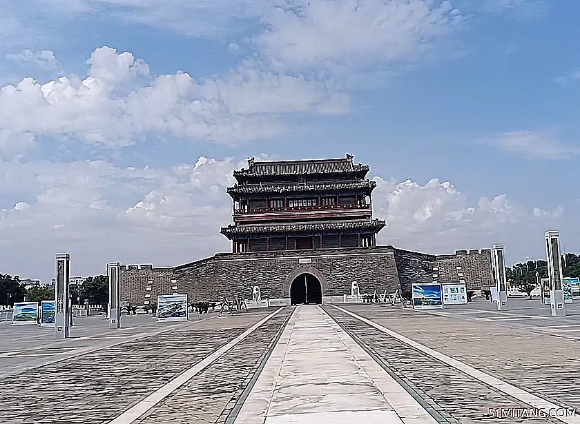 北京旅游景点:永定门公园