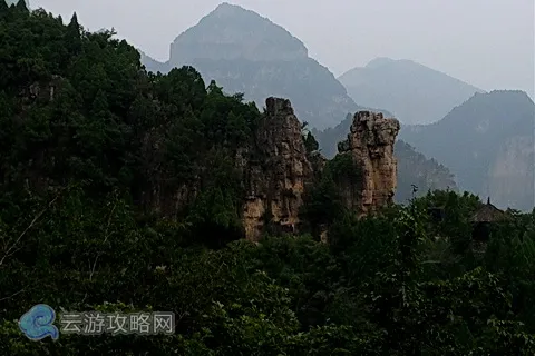 山西长治红豆峡里的骆驼峰