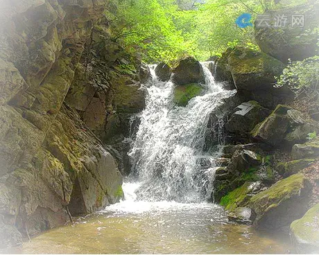 灵石红崖峡谷景区