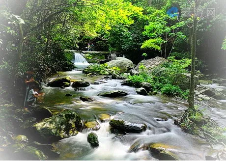 长沙周洛大峡谷风景区