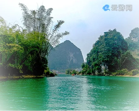 巴马水波天窗景区（百鸟岩）