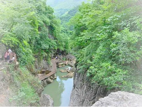 关岭天星桥景区