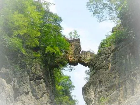 关岭天星桥景区