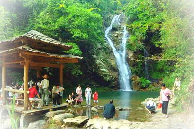 信宜西江温泉度假村