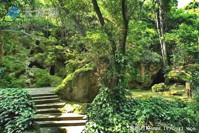 西樵山九龙岩景区