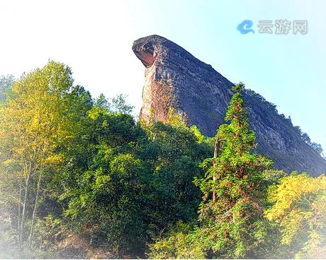 武夷山鹰嘴岩