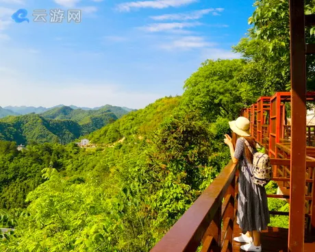 十堰张湾白马山景区