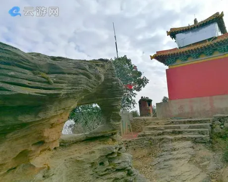 十堰伏龙山赛武当风景区