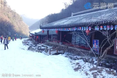 神农架天燕景区紫竹河