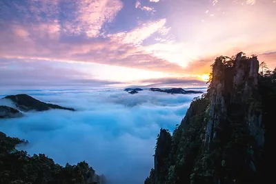 羊狮慕日月峰(又名姐妹峰)