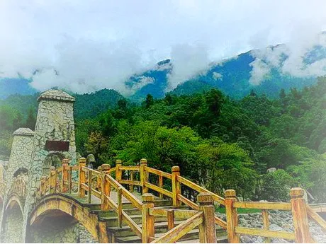 乐山峨边黑竹沟风景区