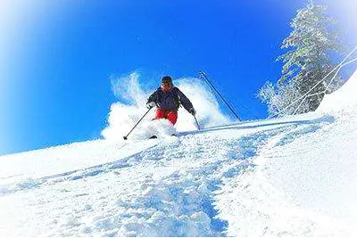 唐山玉龙湾滑雪场