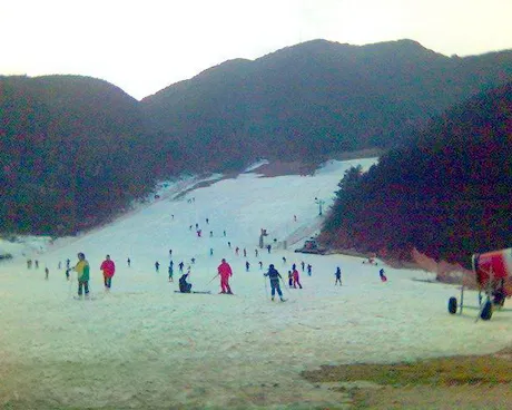 咸宁通山九宫山滑雪场