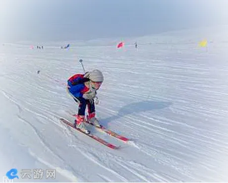 伊犁新源哈木斯特滑雪场