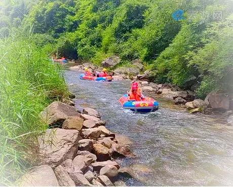 合川龙潭溪漂流