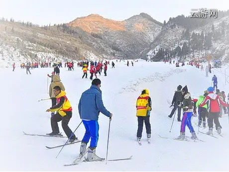 济南历城区金象山滑雪场