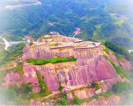 梁平滑石古寨景区