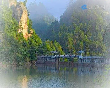 新昌天烛仙境风景区